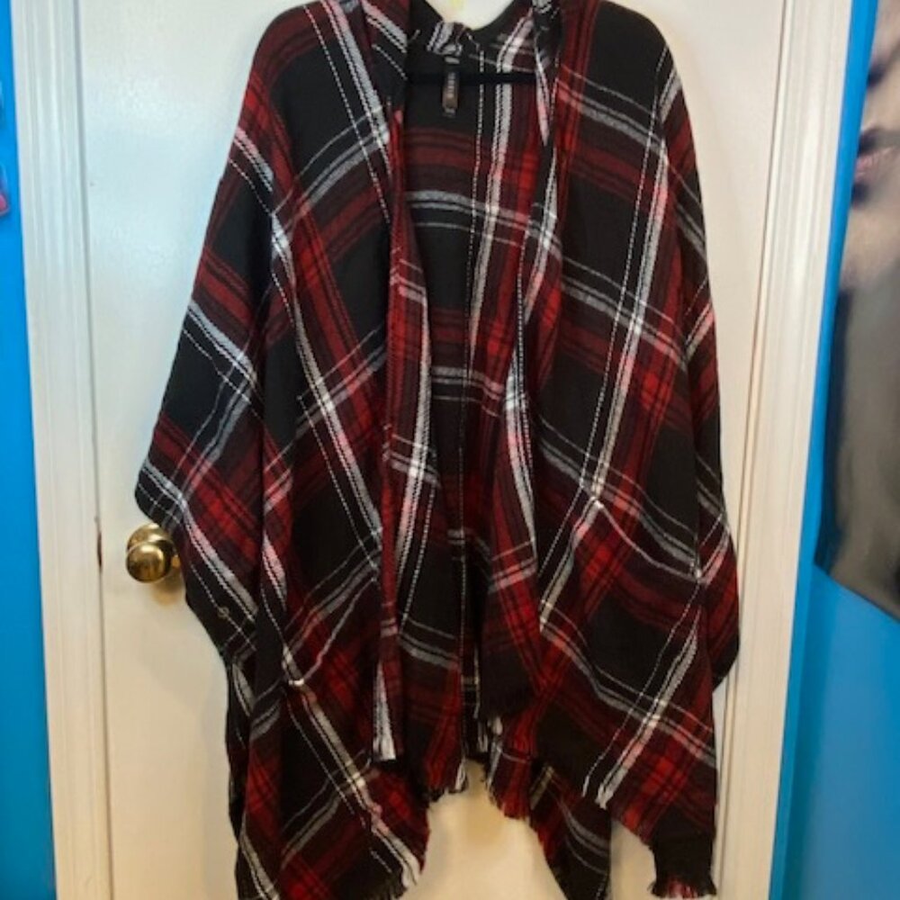 Torid black and red plaid poncho - Picture 2 of 11